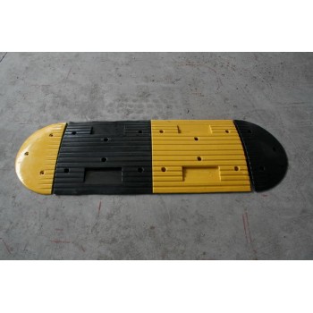 Rubber Speed Hump SH211